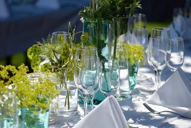 Top Tips for Hosting ⁤an engaging Dinner Party Experience