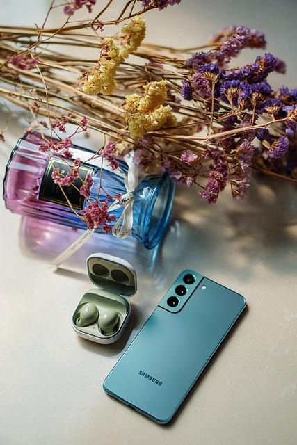 Exploring Connectivity Features and Customization Options