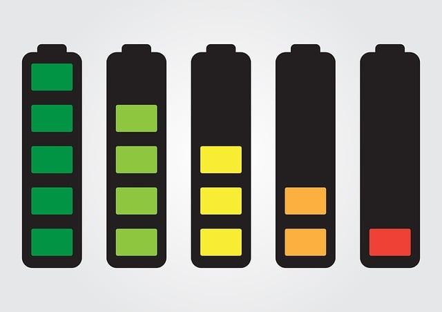 Performance Comparison: Battery Life and Cutting Efficiency